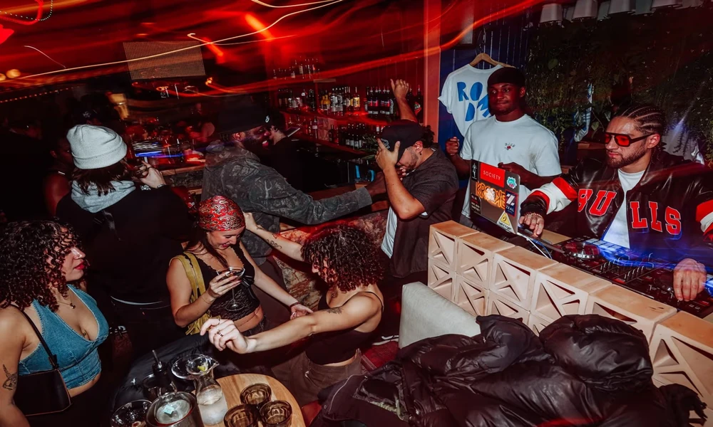 Why a Bar With Music Creates a Better Night Out in Montreal